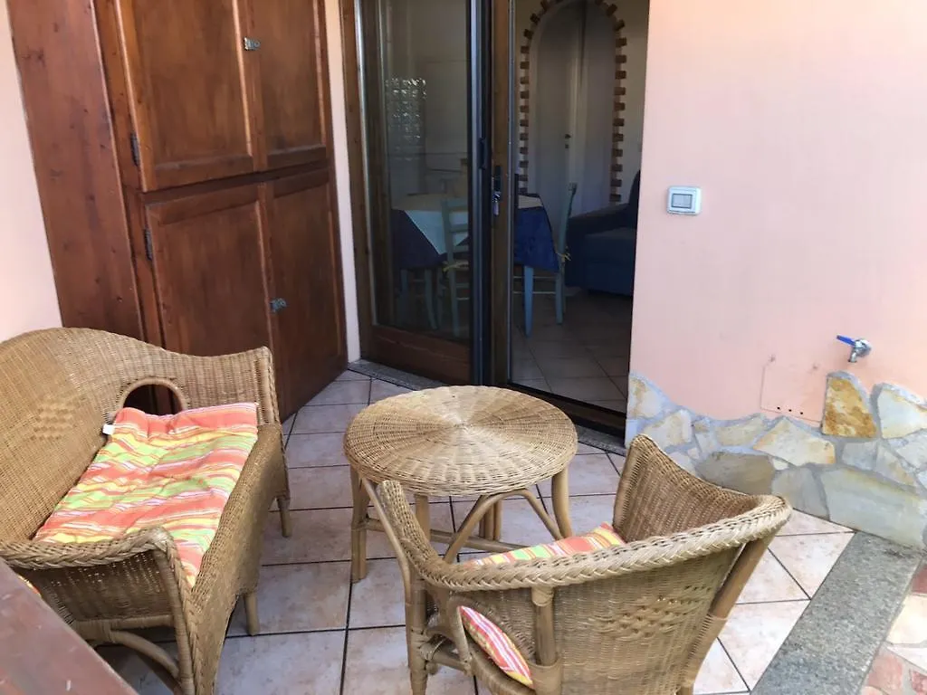 Holiday home Villino Iris Villa Murta Maria